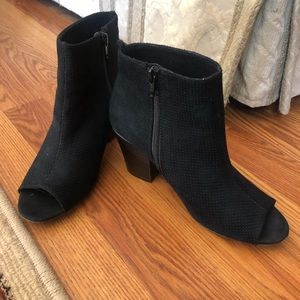 Old Navy Bootie Peeptoe